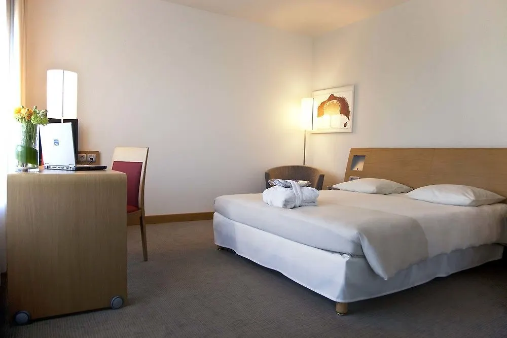 Novotel Berlin Am Tiergarten 4*,