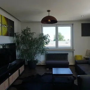 Appartamento Apartments- Stilvolles 95 Qm Mit Balkon Und Parkplatz